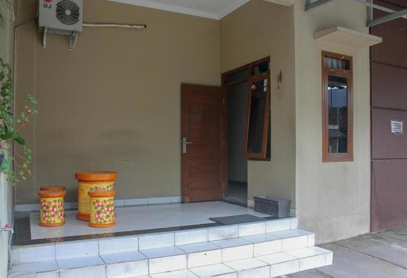 膳宿费 Koolkost Syariah Near Universitas Ahmad Dahlan Kampus 1