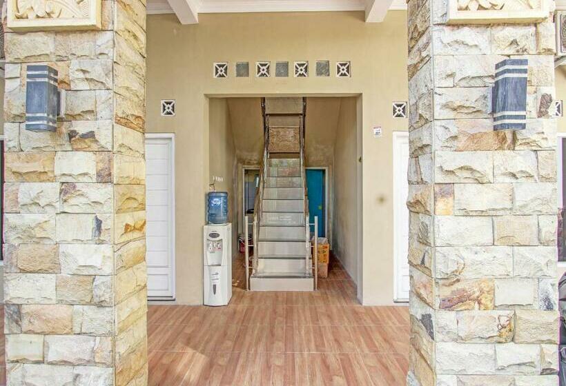 膳宿费 Kostel Velisia Syariah Redpartner