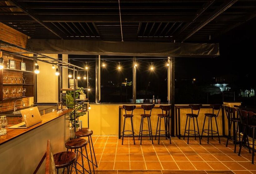 پانسیون The Yard Phu Quoc