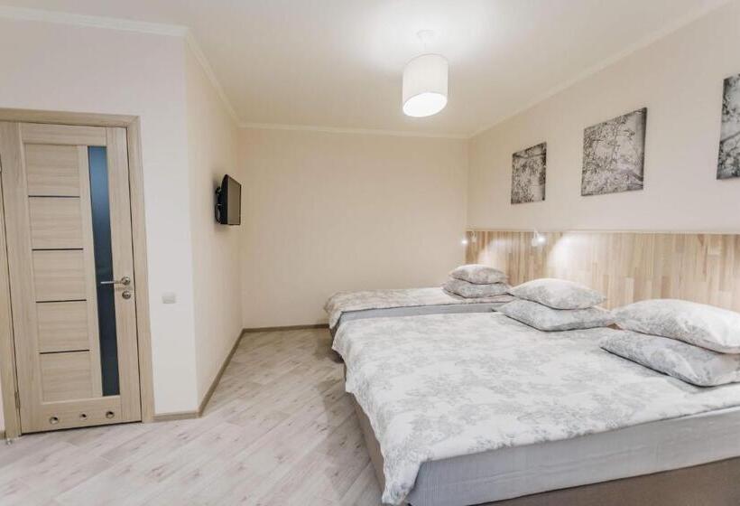 ペンション Villa Grey House