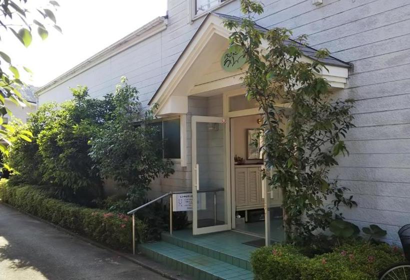 Курорт ペンション ラリー