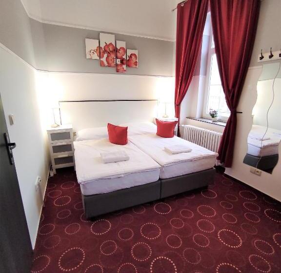 Sherwood Hotel Vojkovice Nad Ohří