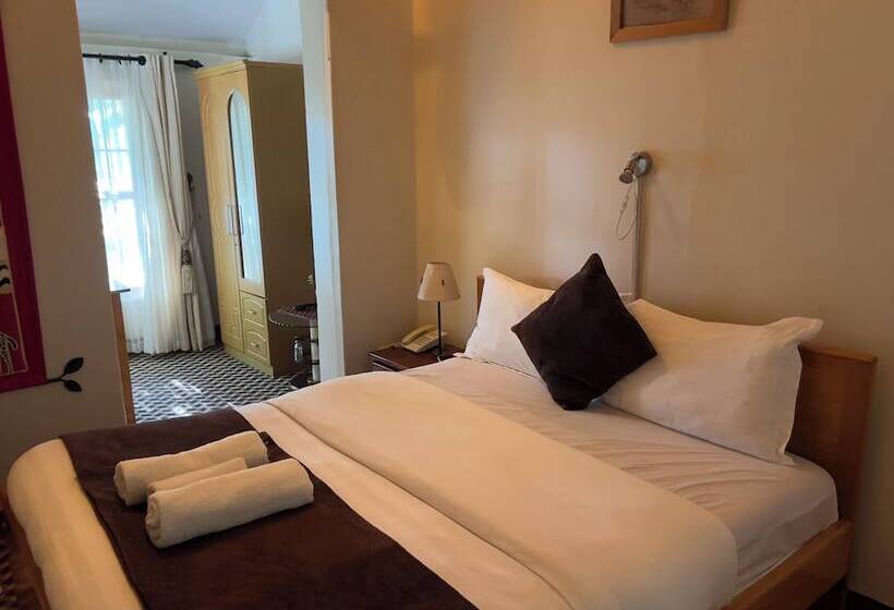 Sunset Hotel Entebbe