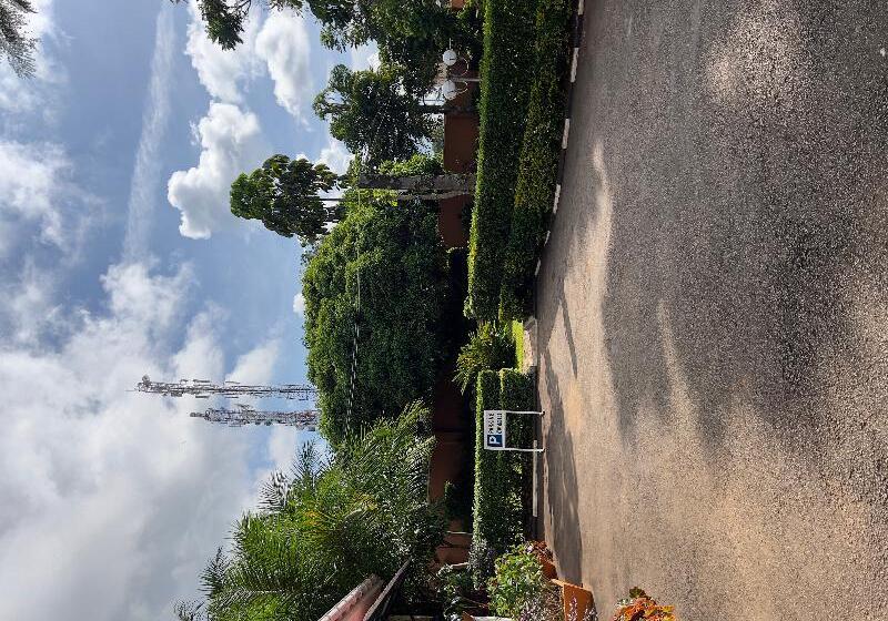 Sunset Hotel Entebbe