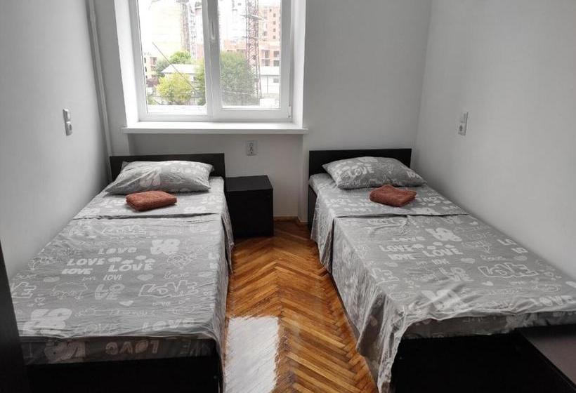 дешеві кімнати біля парку