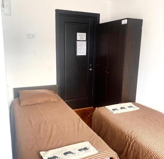 дешеві кімнати біля парку