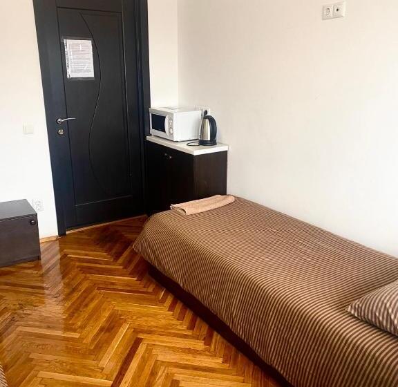 дешеві кімнати біля парку