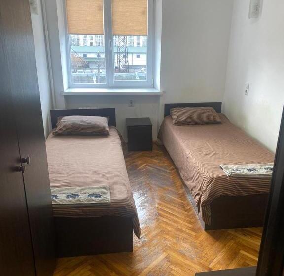 дешеві кімнати біля парку