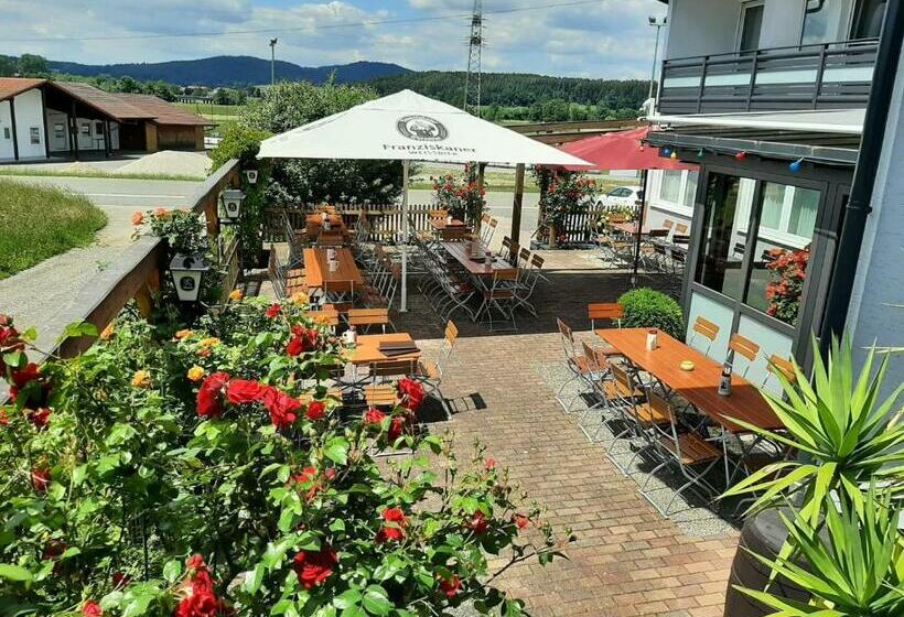 הוסטל Chambtaler Hof