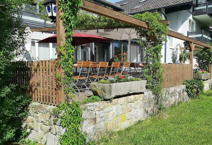 הוסטל Chambtaler Hof