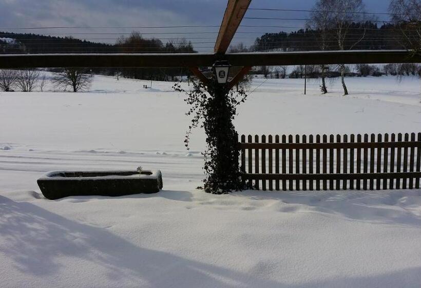 הוסטל Chambtaler Hof