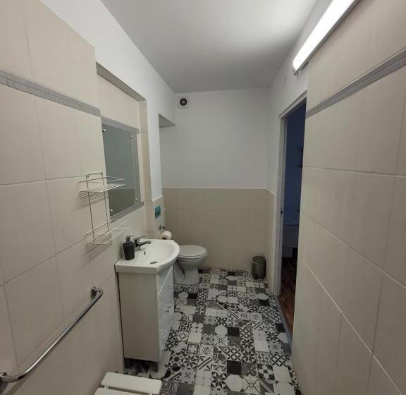 住宿加早餐  Capra Vecinului