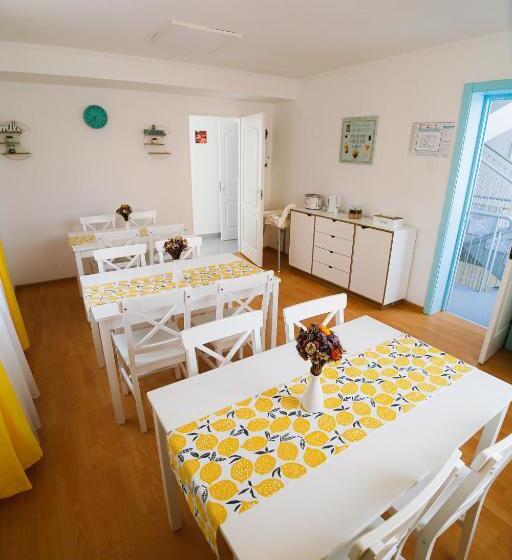 住宿加早餐  Capra Vecinului