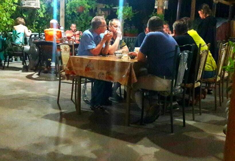 مبيت وإفطار Botanical