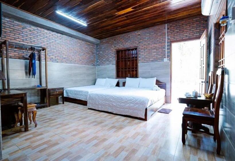 Casa Eco Mekong Resort