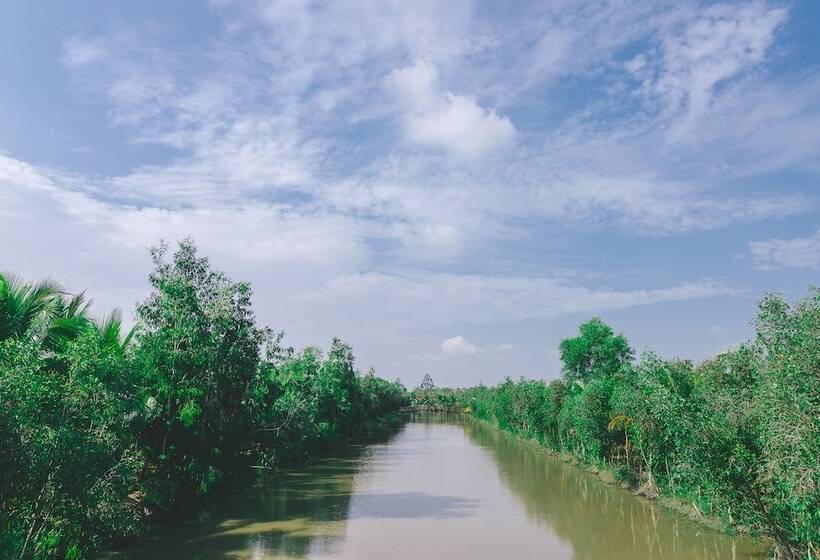 Casa Eco Mekong Resort