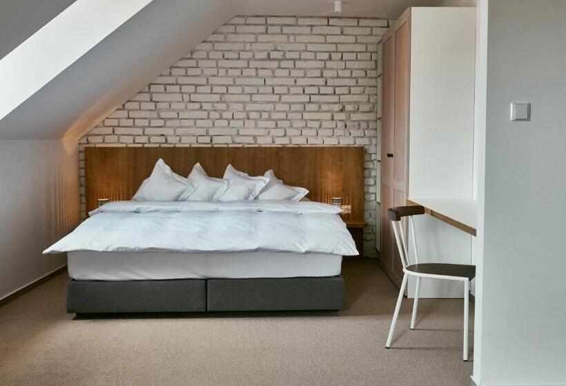 Отель A Hostinec Slunce