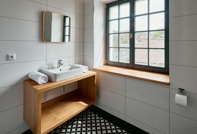 فندق A Hostinec Slunce