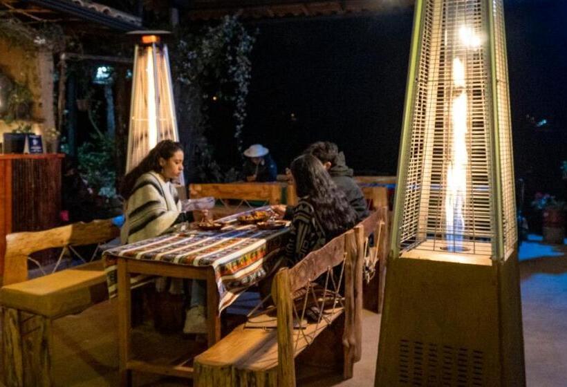 هتل Centro Turístico Inti Wasi