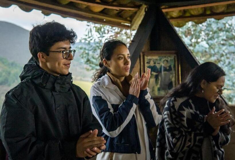 هتل Centro Turístico Inti Wasi