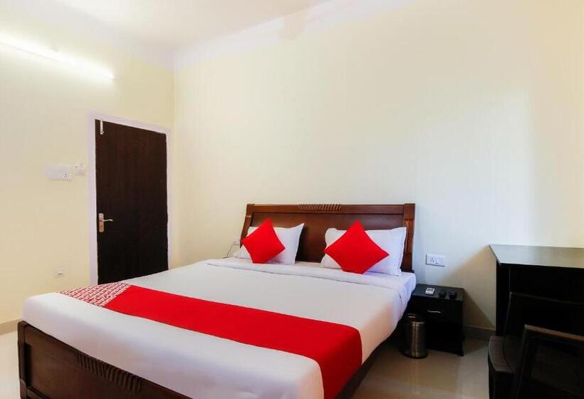 酒店 Aditya Guest House