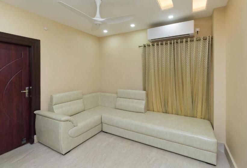 ホテル Collection O Aryan Address