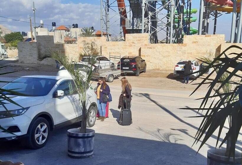 هتل Dolphin Suites