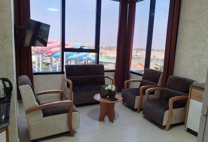 هتل Dolphin Suites