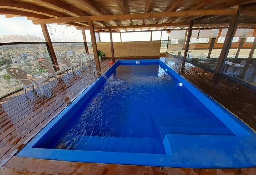 هتل Dolphin Suites