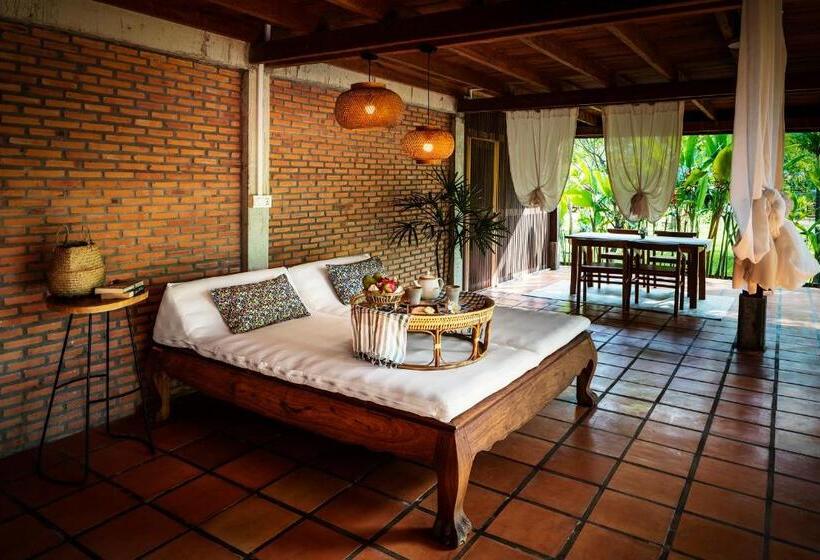 호텔 Farmhouse Resort & Spa