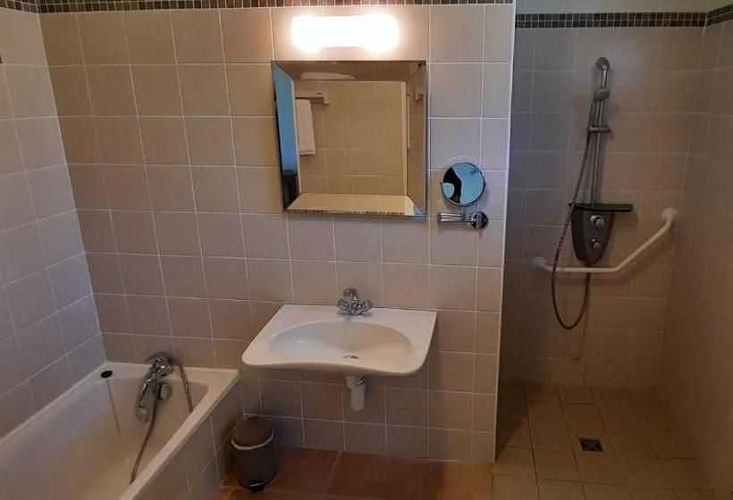 Отель Appart Hôtel Du Golf De Laguiole