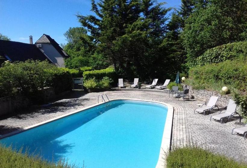 Отель Appart Hôtel Du Golf De Laguiole