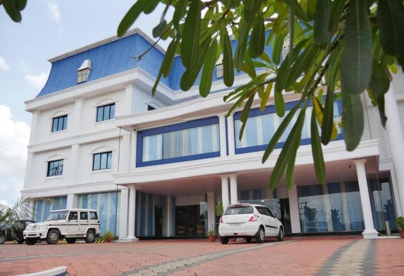 ホテル Karthika Residency