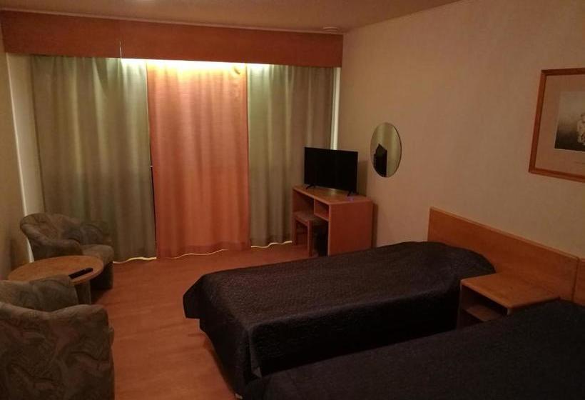 酒店 Li Lohikontti