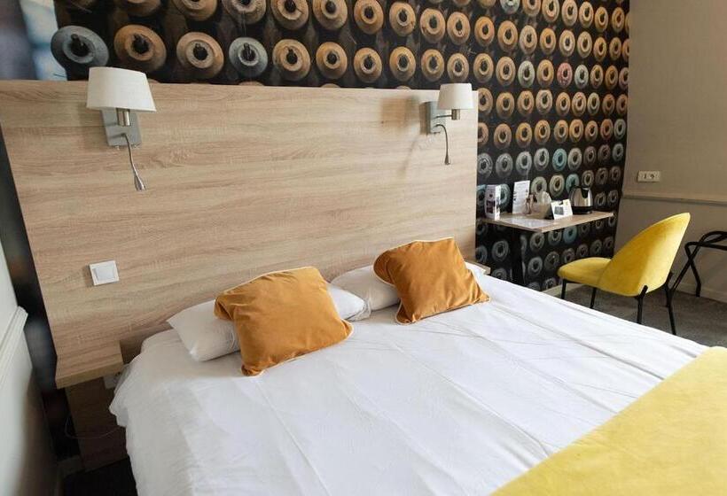 Отель Logis Hostellerie & Restaurant Du Marché