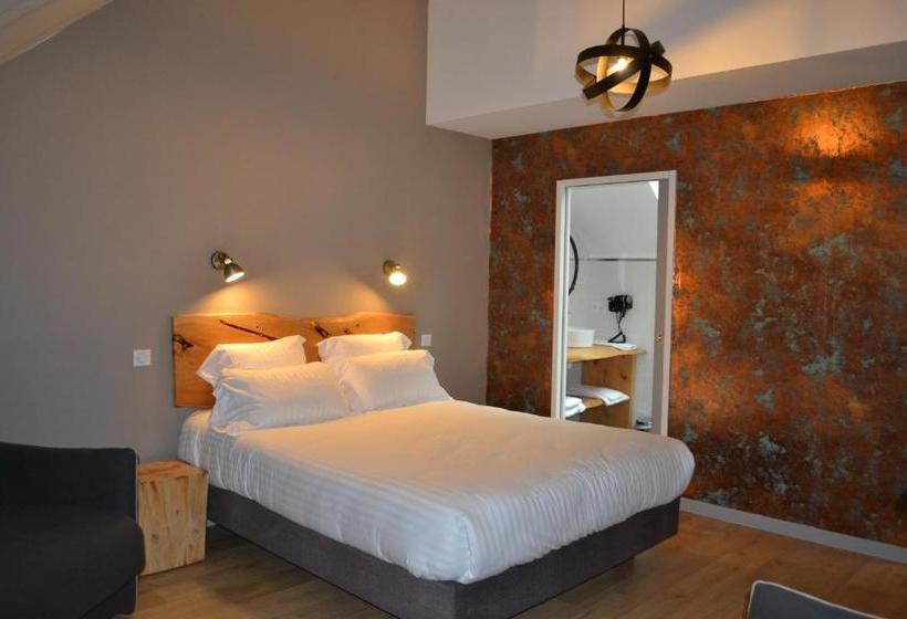 ホテル Logis Auberge De Pont Calleck