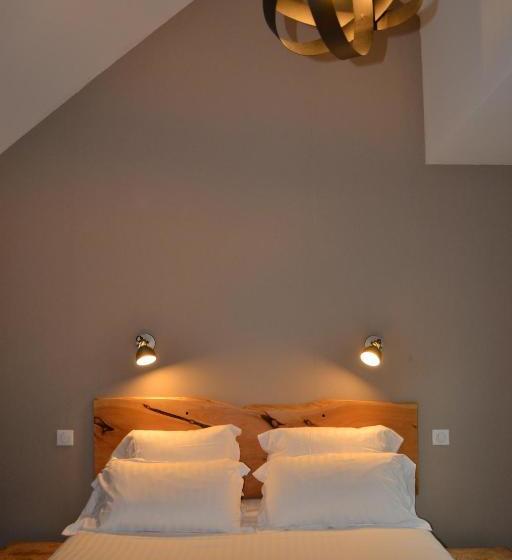 ホテル Logis Auberge De Pont Calleck