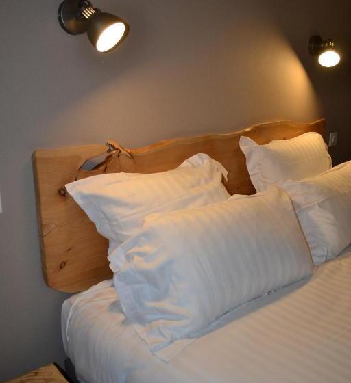 호텔 Logis Auberge De Pont Calleck