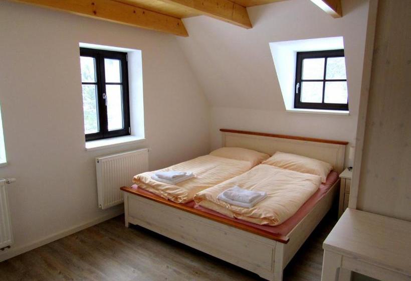 Rodinný Hotel Pod Bílou Skálou