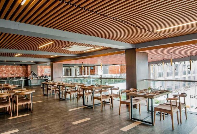 ホテル Sonar Bangla Taki