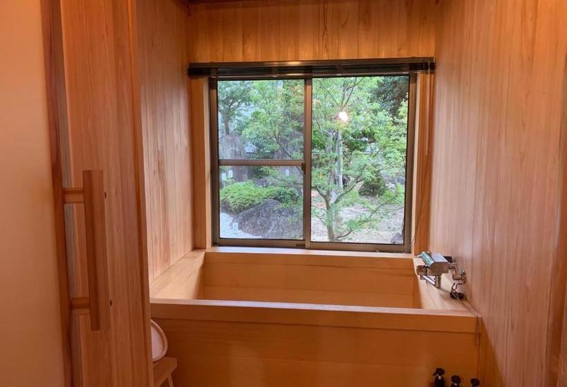 펜션 オーベルジュ美の浜 流石