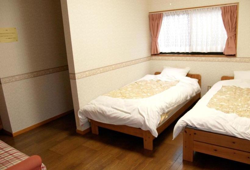 פנסיון Farmer S Guesthouse Polepole