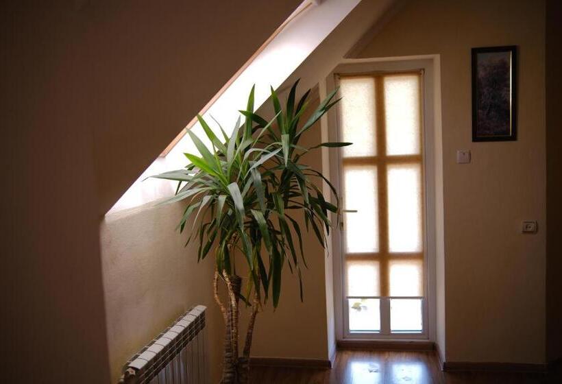 Пансион дідів рай