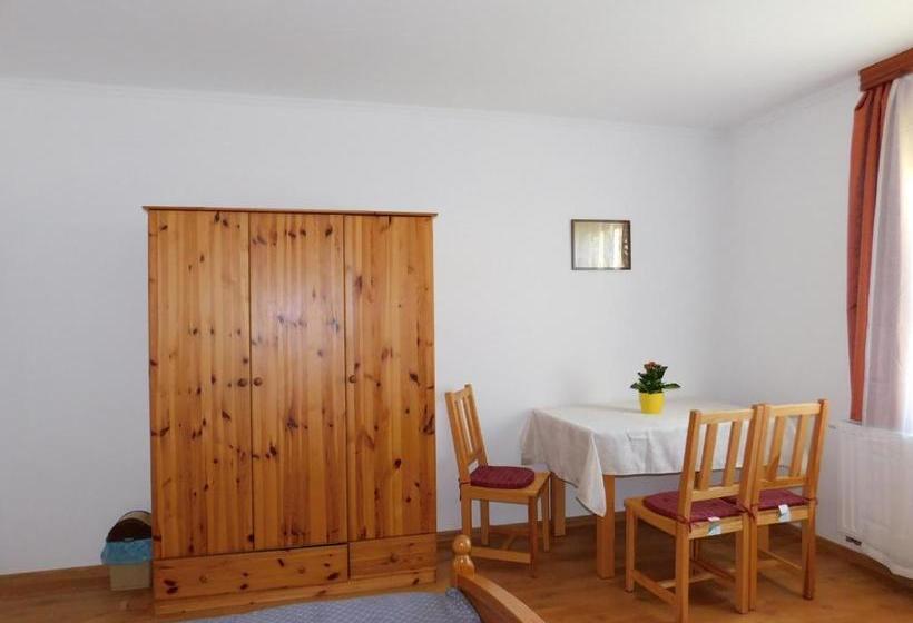Pensjonat 8888 Apartmanház