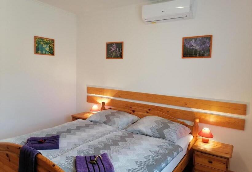 Pensjonat 8888 Apartmanház