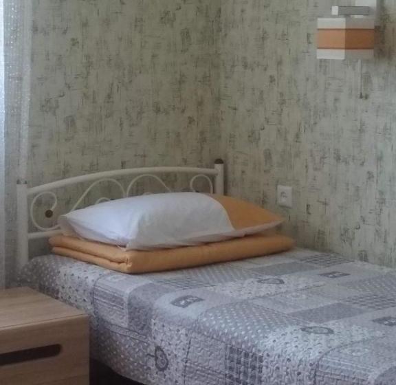 Pension (Hôtel basse catégorie) бутік отель Lavanda