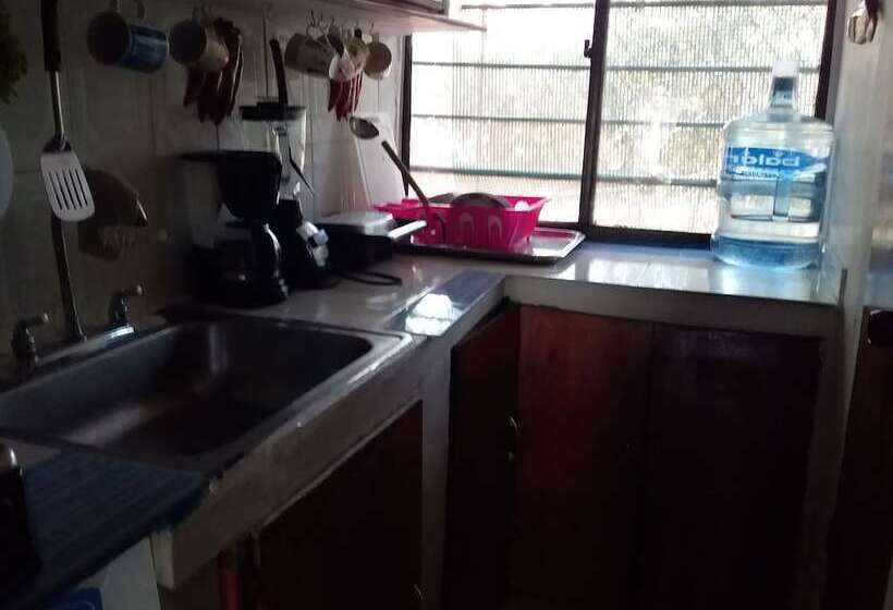 Пансион Posada Green Sea Villa Helen Kilometro 4 Circumbalar