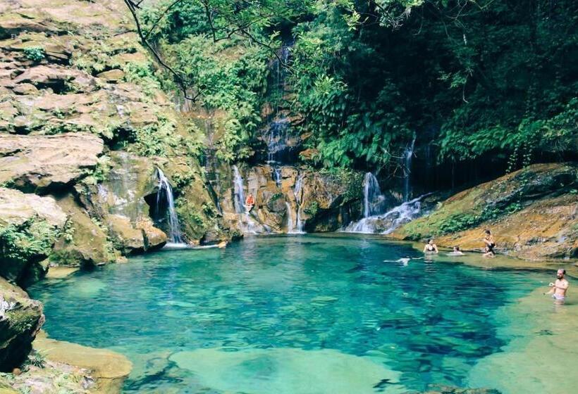 פנסיון Pousada Alvorada