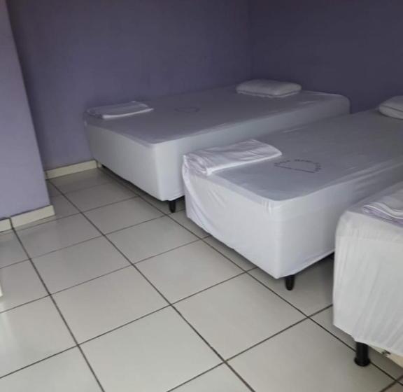 פנסיון Pousada Alvorada