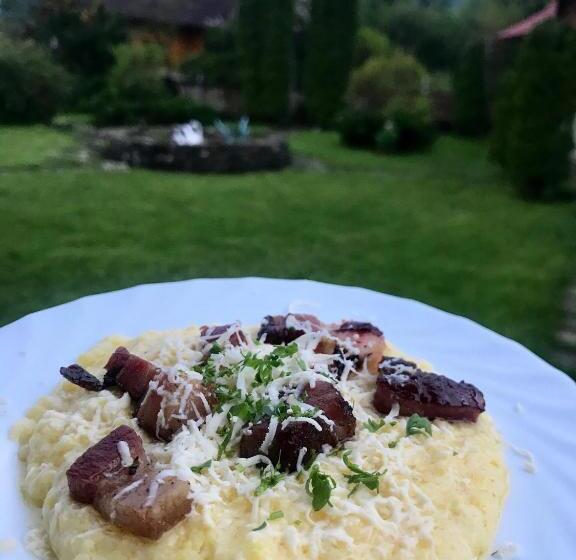 پانسیون Solomia